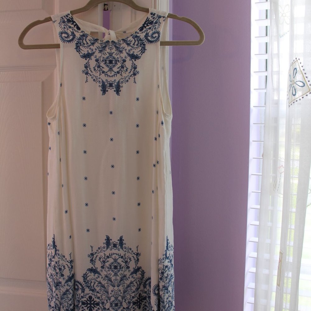 White Shift Dress w/ Royal Blue Detailing